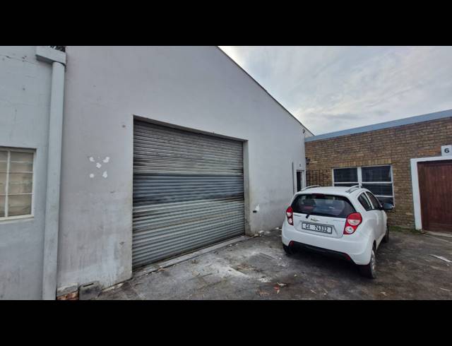 110M² WAREHOUSE TO LET IN ATLANTIS INDUSTRIAL